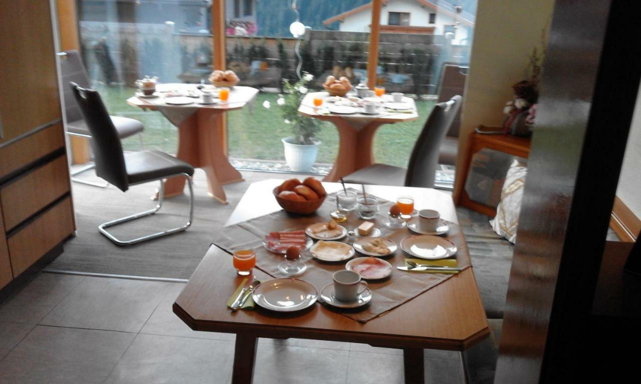 Gaestehaus Kratzer Virgen Extérieur photo